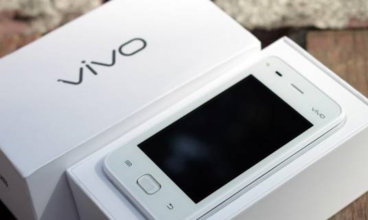 vivo V1（vivo首款自研芯片）