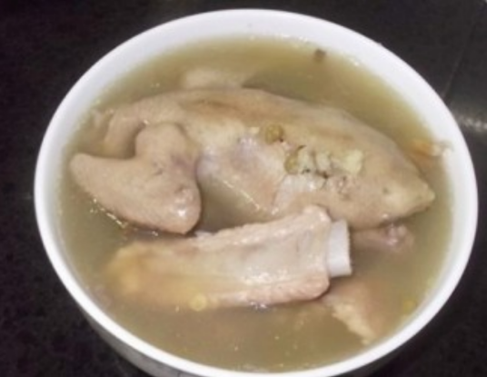 乳鸽绿豆汤